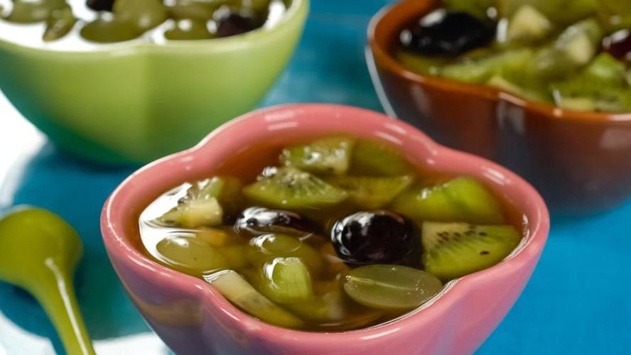 Рецепт фруктов в винном желе