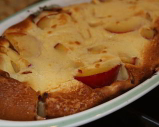 Клафути со сливами