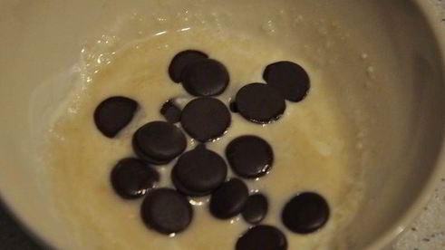 конфетки с миндально-винной начинкой и кленовым сиропом