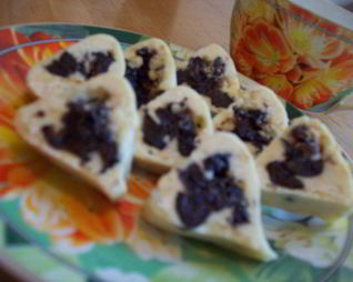 Конфеты Треугольнички с черносливинкой