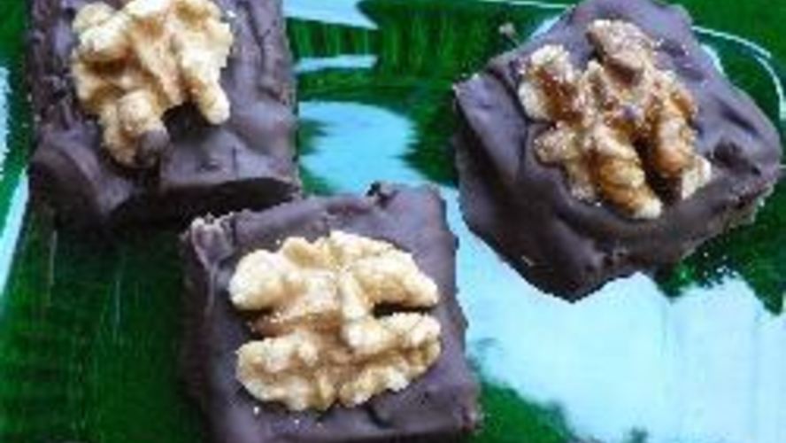 Рецепт шоколадных конфет с марципаном