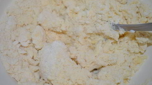 быстрые булочки с ванильно-лимонным кремом на завтрак