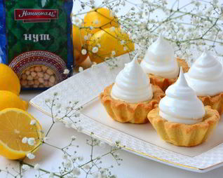 Корзиночки из нута с белковым кремом