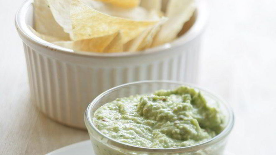 Рецепт крема из авокадо с чипсами