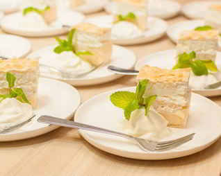 Сербский десерт Кремпита