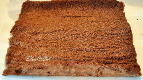 шоколадный рулет с кокосовым кремом