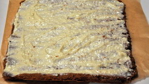 шоколадный рулет с кокосовым кремом