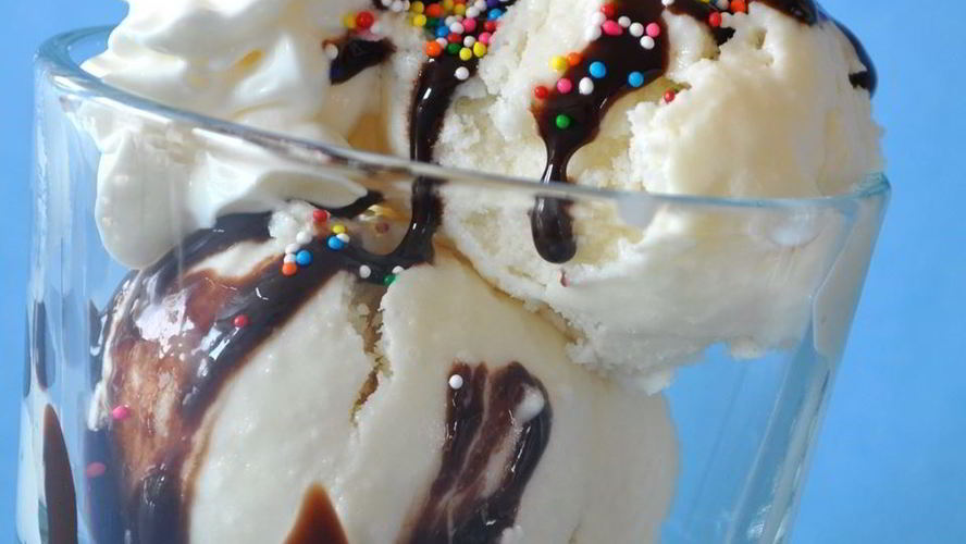 Рецепт домашнего ванильного мороженого