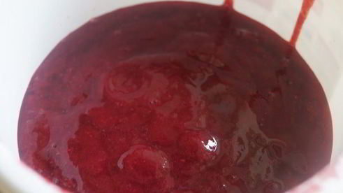 молочно-малиновое мороженое