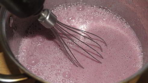 молочно-малиновое мороженое