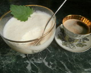 Молочный желейный десерт