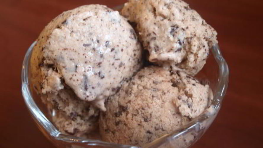 Рецепт мороженого из топленого молока с шоколадной крошкой