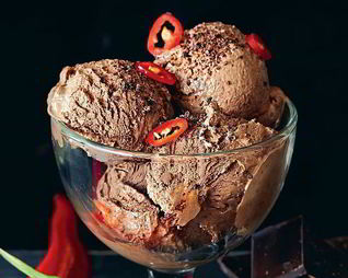 Шоколадное мороженое с острым перцем