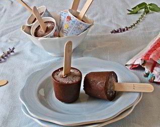 Шоколадное мороженое с цукини без сахара