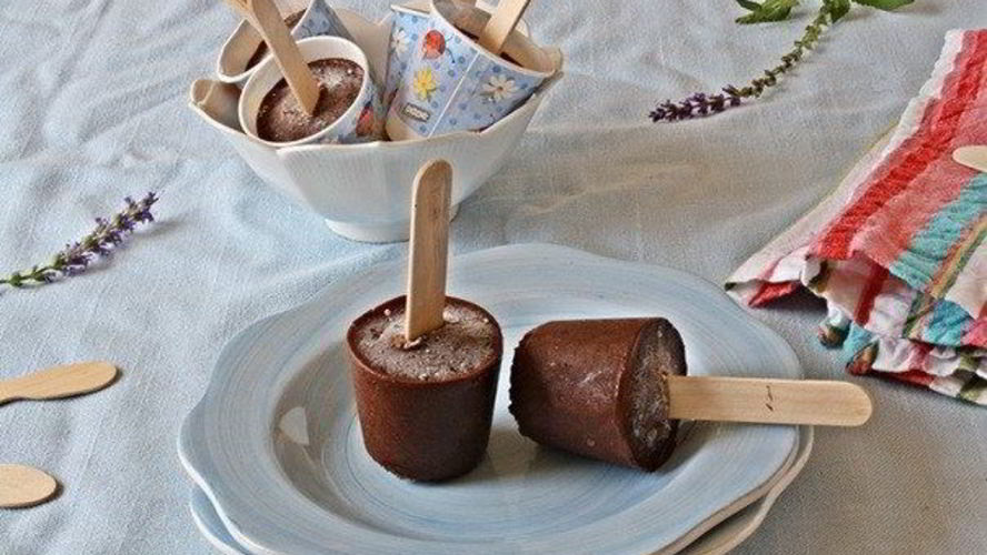 Рецепт шоколадного мороженого с цукини без сахара