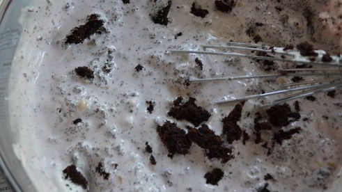 шоколадный торт-мороженое с маршмэллоу и фундуком