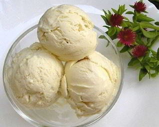 Сливочное мороженое с коньяком