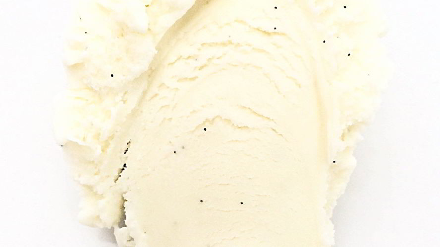 Рецепт сливочного мороженого с ванилью, ромашкой и бадьяном