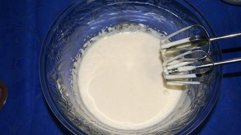 сырное черничное мороженое