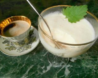 Теплое мороженое из кефира