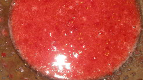 творожный торт-мороженое с клубникой