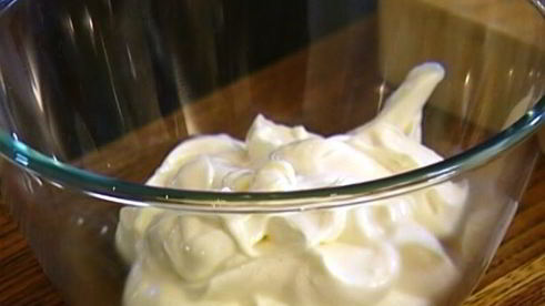 йогуртовый мусс с малиной и мятой