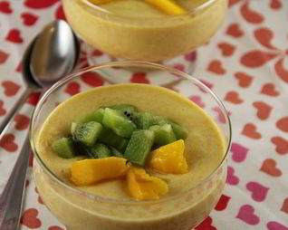 Легкий крем-мусс из манго с рикоттой