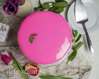 Лимонно-клубничный муссовый торт