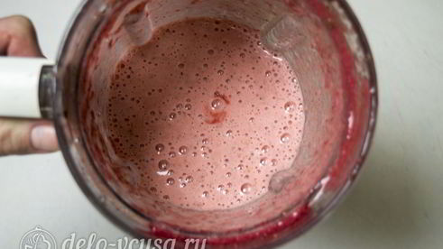 лимонно-клубничный муссовый торт