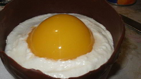 пасхальные шоколадные яйца с творожным муссом