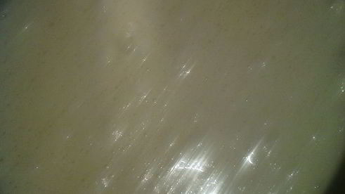 шоколадный белый мусс с клубникой, мятой и вербеной