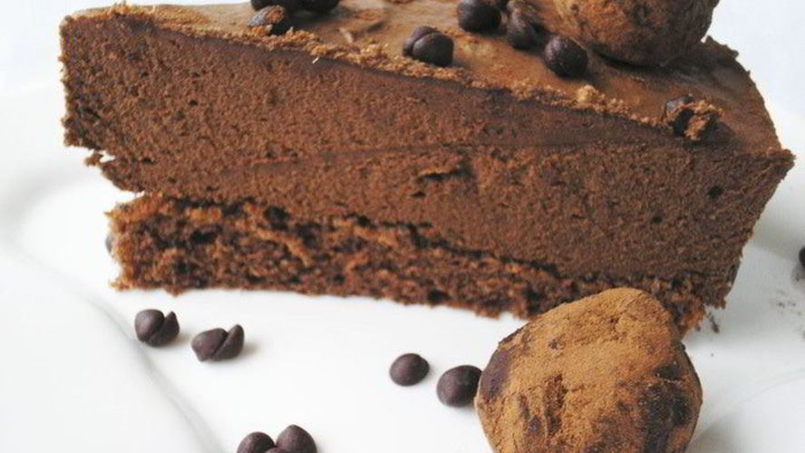 Рецепт шоколадного торта-мусса с кофейно-карамельными трюфелями