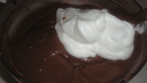 шоколадный торт-мусс с кофейно-карамельными трюфелями