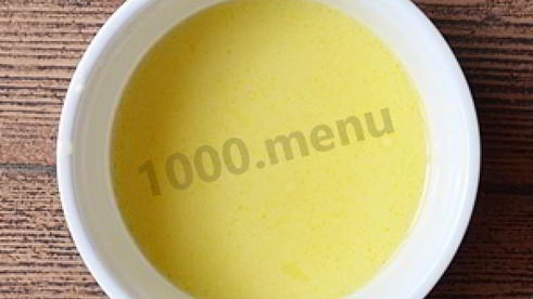 крестовые пасхальные булочки с изюмом