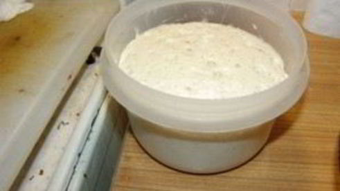 кулич пасхальный с изюмом