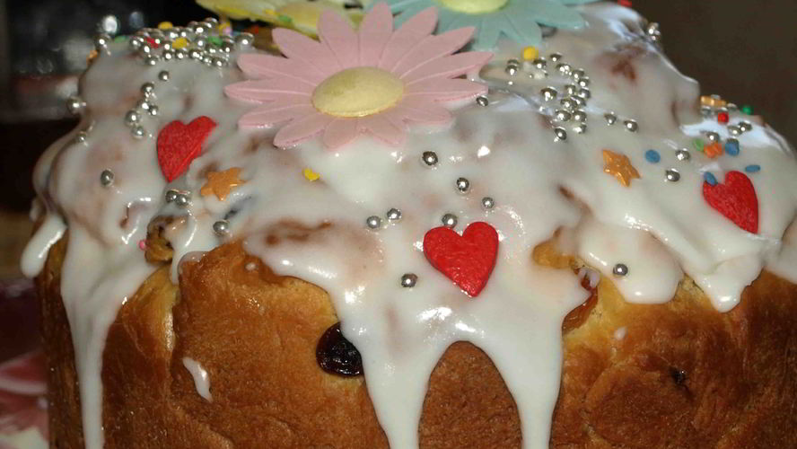 Рецепт кулича с изюмом на опаре