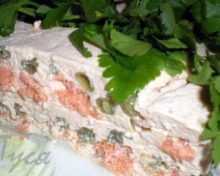 Пудинг из форели и лосося с соусом из шампанского