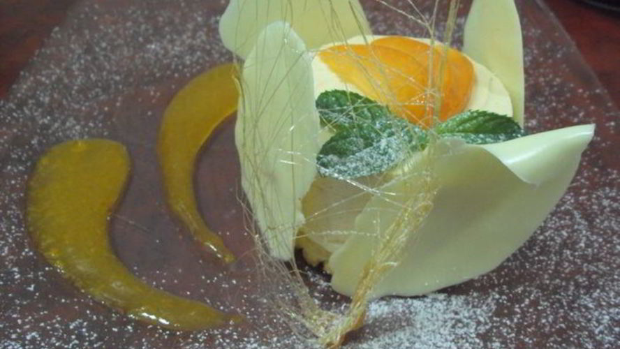 Рецепт карамельного суфле с абрикосовым пюре