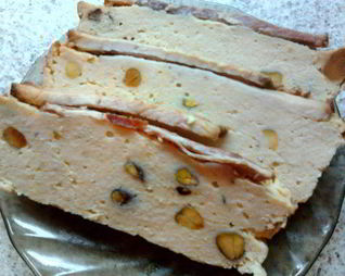 Куриное суфле с фисташками