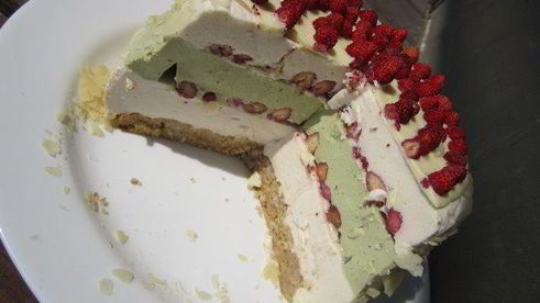торт-суфле мята с земляникой