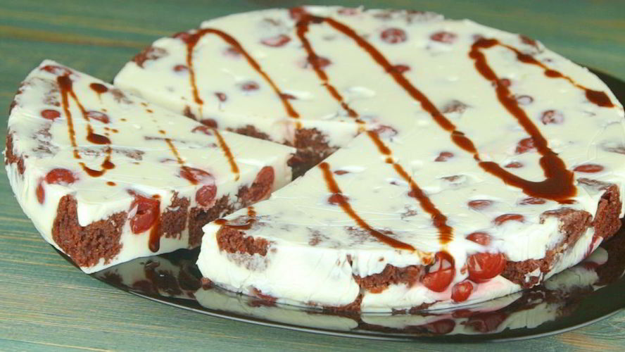 Рецепт торта-суфле с бисквитом и вишнями