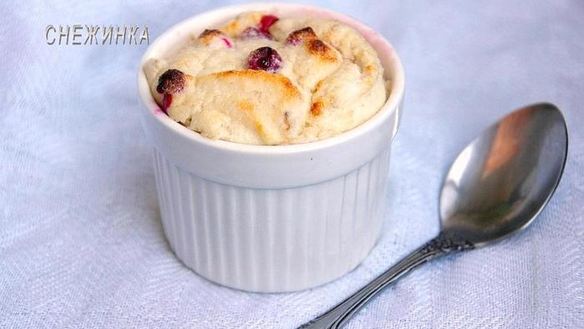 Рецепт Творожно-бананового суфле с брусникой