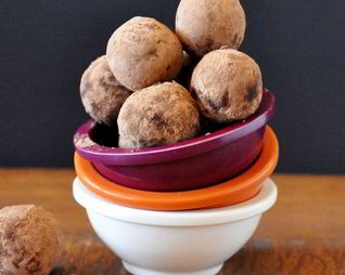 Сыроедческие трюфели с миндалем