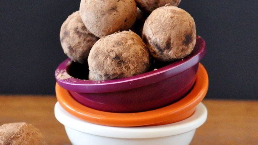 Рецепт сыроедческих трюфелей с миндалем