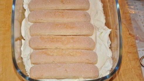 тирамису с клубникой и белым шоколадом