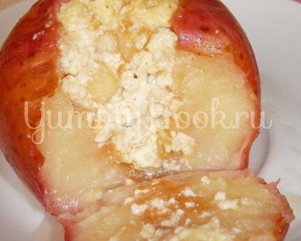 Яблоки, запеченные с творогом