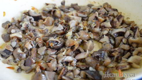 драники из картошки с грибным соусом