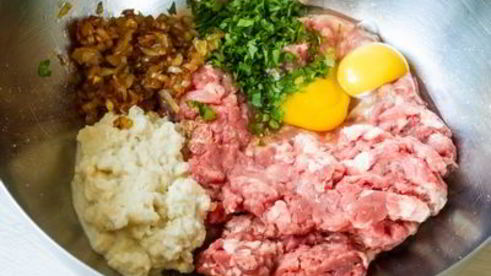 фрикадельки с начинкой в средиземноморском стиле