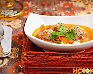 Фрикадельки с подливкой