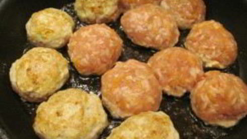 фрикадельки с рисом